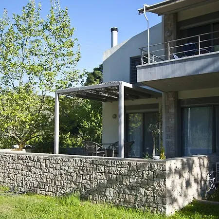 Feebles Garden House, Spathies